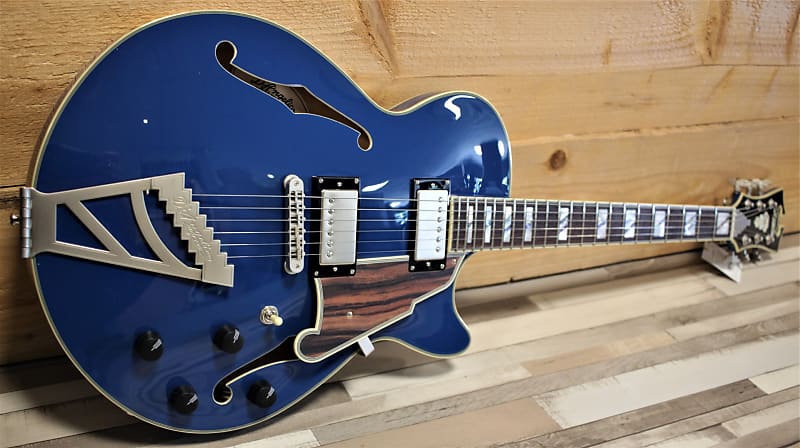 D'Angelico Deluxe SS LTD Sapphire image 1