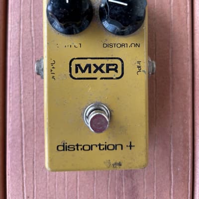 ギター MXR M-104 Distortion + MXR® DISTORTION+ - Dunlop