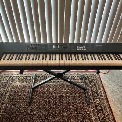 Roland Juno DS88 Synthesizer Like New
