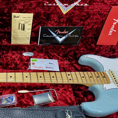 Fender Stratocaster, Limited Edition, Custom Shop, 1968, Journeyman Relic 2021 - Aged Sonic Blue image 5