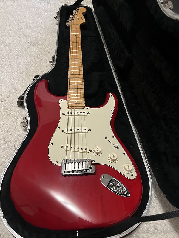 Fender American Deluxe Stratocaster with Maple Fretboard 2000 - Crimson Transparent image 1