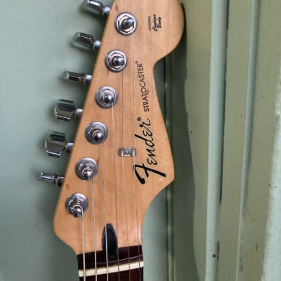 Fender Standard Stratocaster with Rosewood Fretboard 2009 electric guitar  - Brown Sunburst image 5