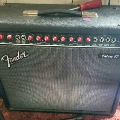 Fender Deluxe 85 2-Channel 85-Watt 1x12