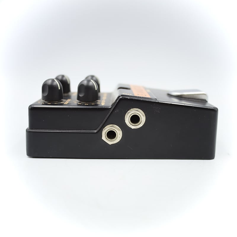 Pearl AD-08 Analog Delay | Reverb Canada