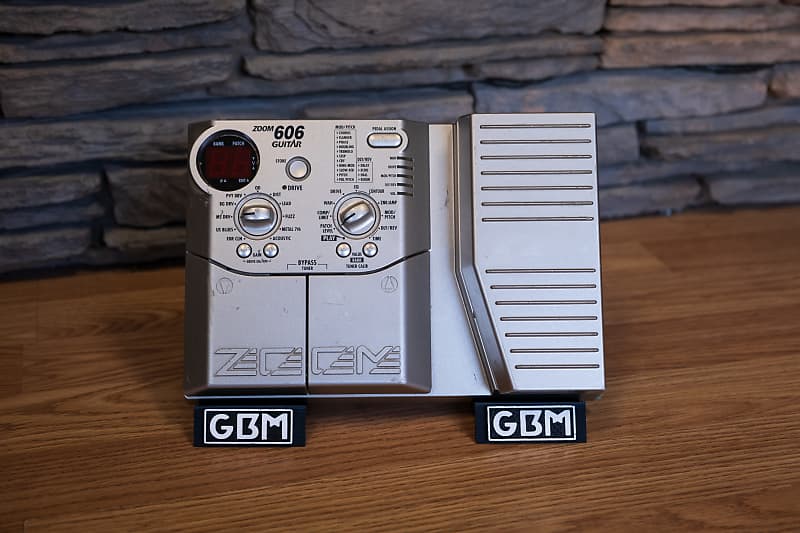 Zoom 606 Guitar Multi-Effects Pedal with Built-In Expression | Reverb