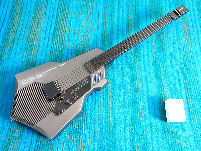CASIO カシオ　DG-20 デジタル電子ギター　シルバー CASIO DG-20 電子ギター シルバー デジタルギター