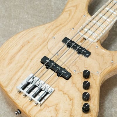 ベース ATELIER Z Beta4 Standard lake BASS DEMO / BASS REVIEW Atelier Z Beta 4 Custom Fretless