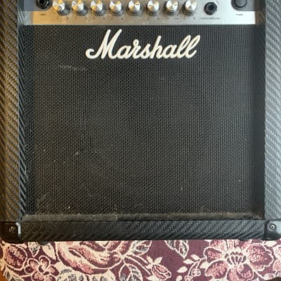 Marshall Amp MG15CFX Black/Carbon 40W image 3