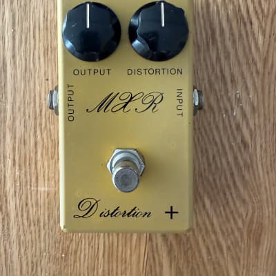 MXR MX-104 Script Distortion + 1973 - 1975 | Reverb MXR MX-104 Script Distortion + 1973 - 1975 | Reverb