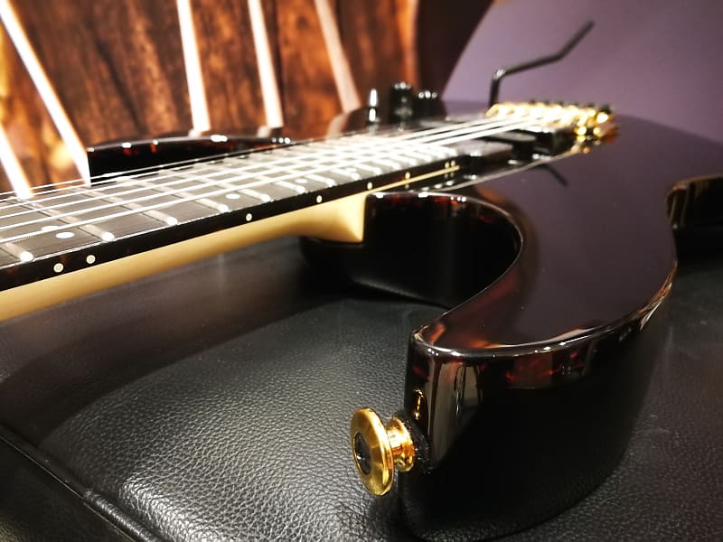 Ibanez RG5170B-BK Prestige E-Guitar 6 String Black + Case