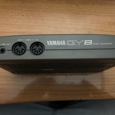 Yamaha QY8 Handheld Music Sequencer