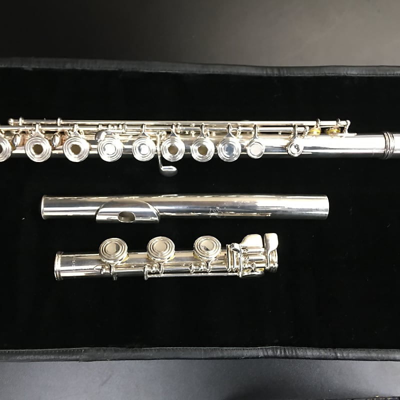 Gemeinhardt kg special solid silver deals flute