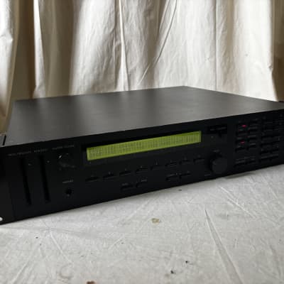 Korg M1R MUSIC WORKSTATION rack-mount module of M1 New internal battery!