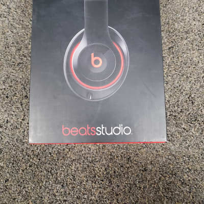 Beats by Dre STUDIO 2.0 Over Ear Headphones, Black (Used) image 5