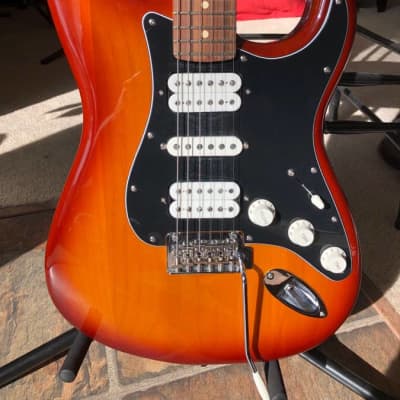 Fender Player Stratocaster HSH 2020 Tobacco Sunburst image 2