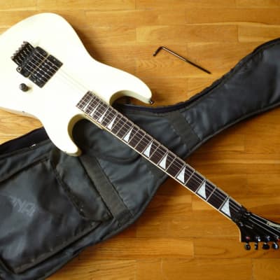 Fernandes Dinky Reverse STJ-90 1987 Vintage White | Reverb Portugal