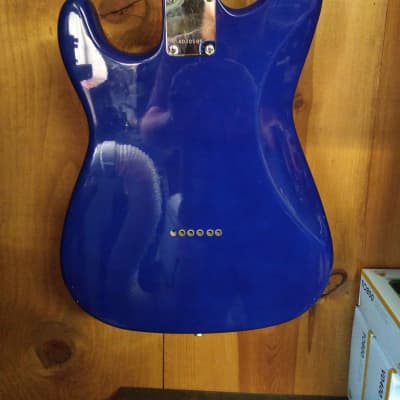 Pre-Owned ARIA PRO II STG TRANS BLUE image 4
