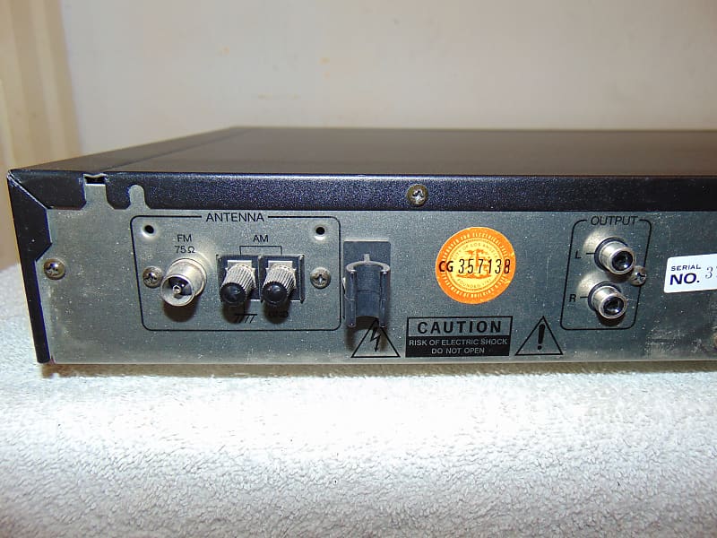 Vintage Used Onkyo Integra Stereo AM/FM Tuner T-4150 - Black