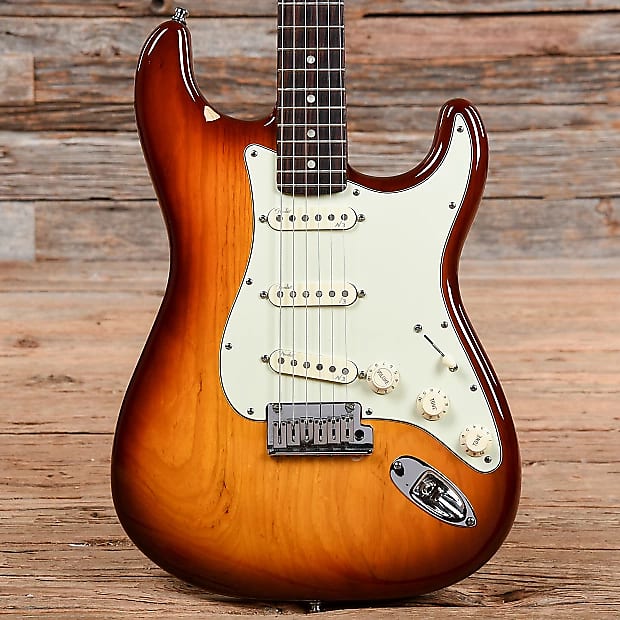 Fender American Deluxe Stratocaster Ash 2011 - 2016 image 3