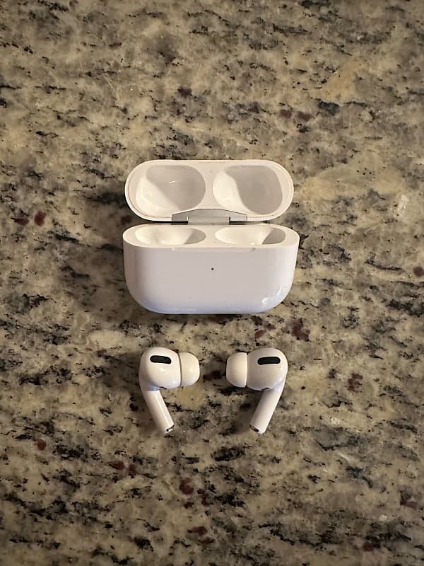 Apple AirPods 1st Generation | Reverb