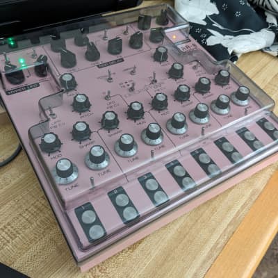 Soma Laboratory Lyra-8 Organismic Synthesizer - Pink - With Dust Cover image 4