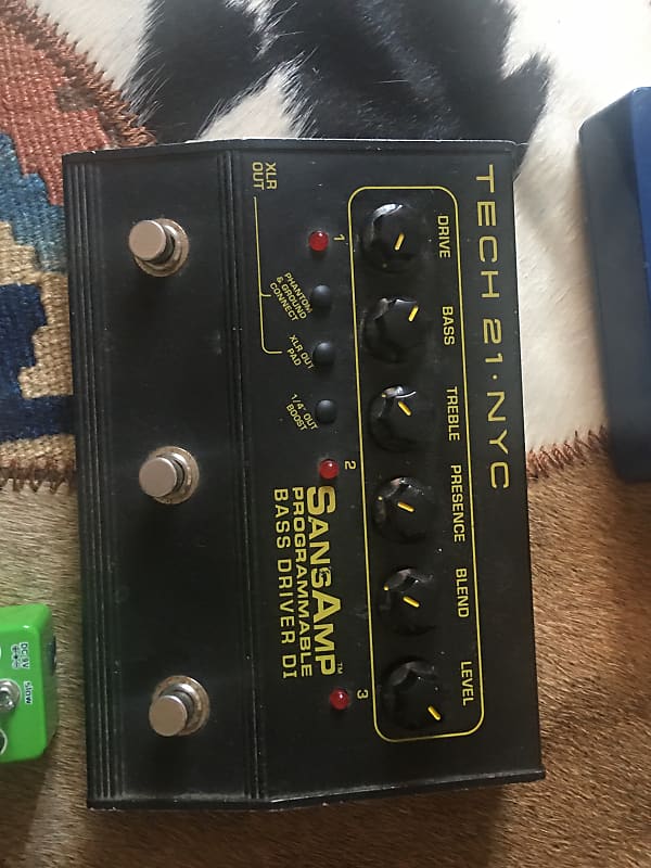 Tech 21 programmable bass di