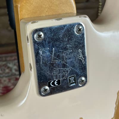 Fender Flea Artist Series Road Worn Signature Jazz Bass + NEW + only 3,776 kg #MX17878703 image 6