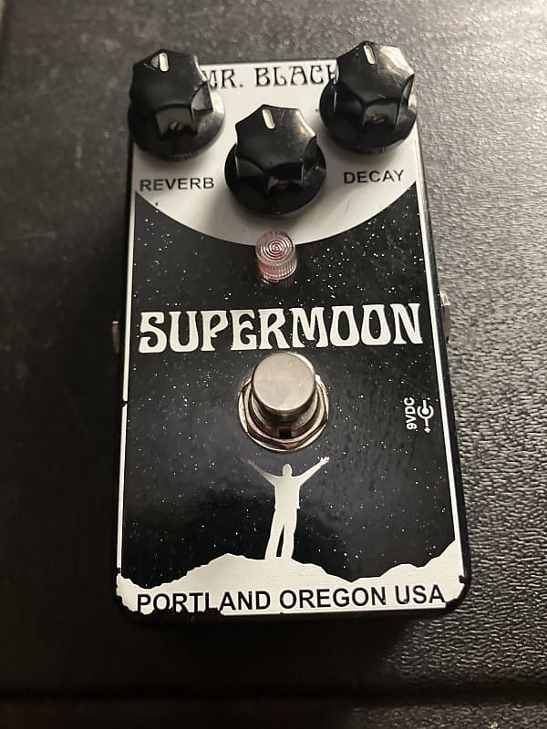 Mr. Black Supermoon