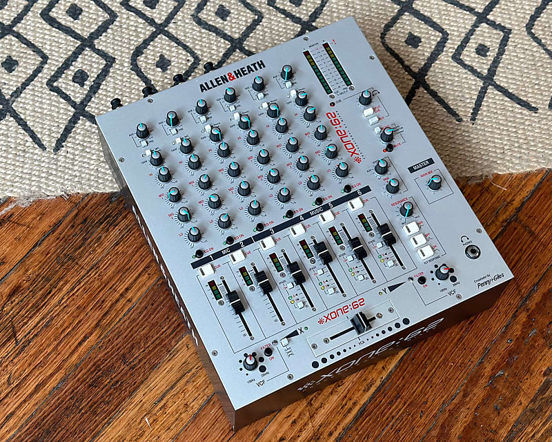 アレンアンドヒース　XONE62 アレヒ　ALLEN&HEATH Allen & Heath Xone:62 | Sweetwater