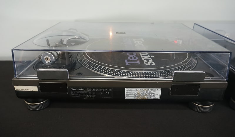 Technics SL-1210 MK3D Professional DJ Turntable Pair - Black Technics SL-1210 MK3D Professional DJ Turntable Pair - Black