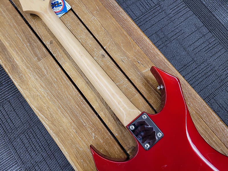 Jay Turser Atak series JTX-110 Electric Guitar - Candy Apple Jay Turser Atak series JTX-110 Electric Guitar - Candy Apple