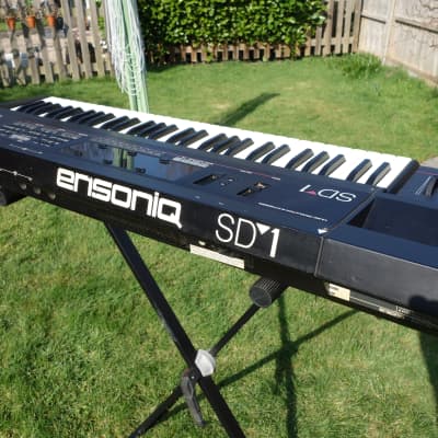 Ensoniq SD-1 Music Production Synthesizer 1991