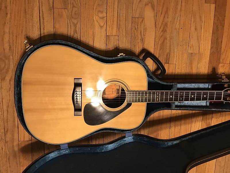 Yamaha FG-401B