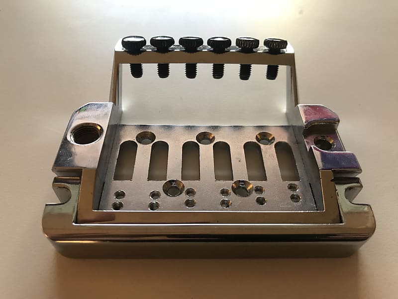 【美品‼️】YAMAHA ヤマハ Rockin’ Magic Pro Yamaha Rockin' Magic Pro (RM-PRO) tremolo base with fine