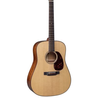 Martin D-18E Modern Deluxe Series Spruce/Mahogany Acoustic-Electric Guitar - Natural image 2