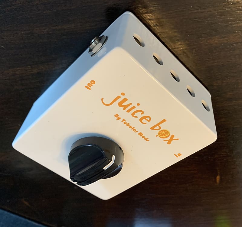 Tubular Mods Juice Box 8 ohm attenuator White Reverb