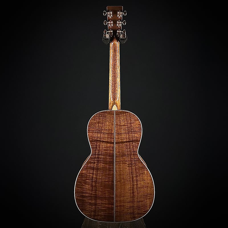 Martin Custom Shop 42 Style 00 12-Fret, Figured Koa