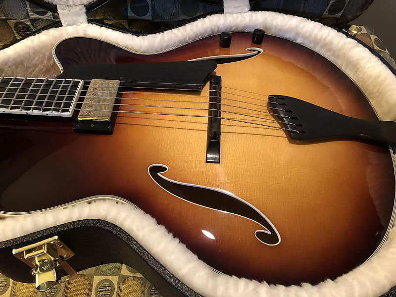 Benedetto 16B Archtop Jazz Guitar Antique Burst Circa 2019 Burst image 1