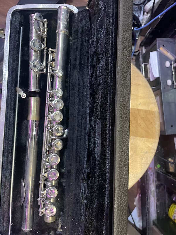 Selmer Bundy Flute Reverb
