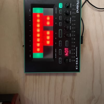 Roland AIRA TB-3 Touch Bassline Synthesizer | Reverb