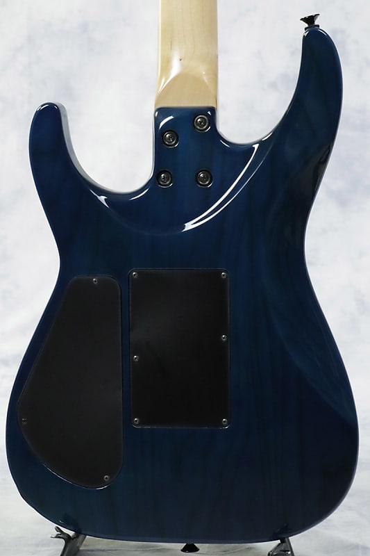 華麗 Charvel CDS-90 エレキギター - www.vhm.eng.br