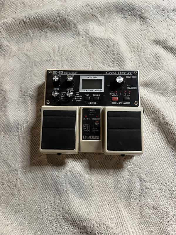 Boss DD-20 Giga Delay