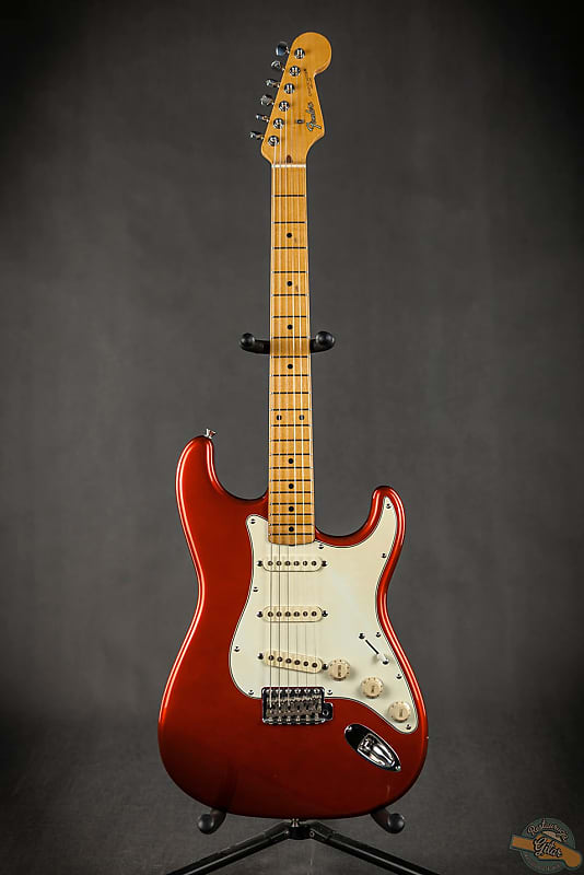 【美品】Fender Stratocaster ST-STD Fender Japan Stratocaster ST-STD 1996-97 Electric Guitar Ref