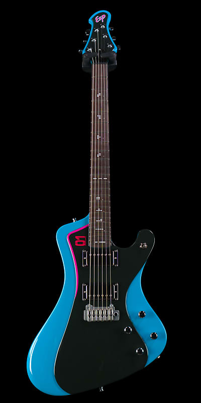 ESP×桜ミク」E-STREAM-Miku-Custom -SAKURA MIKU Edition- 3/28
