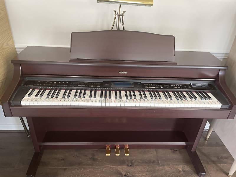 Roland KR 575 Digital Intelligent Piano 1998? Dark wood mahogany color