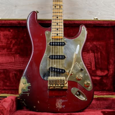 Fender The STRAT from 1979-1980 in Candy Apple Red with maple neck