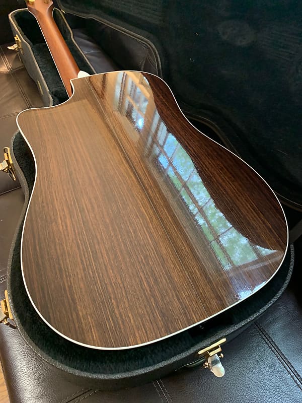 Taylor 810ce with ES1 Electronics