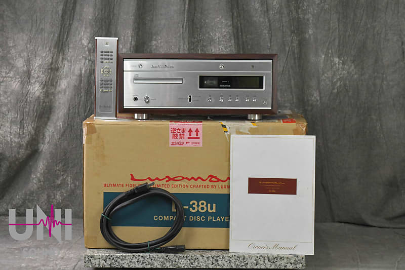 LUXMAN D-38u  Conpact Disc Player in Excellent Condition  			