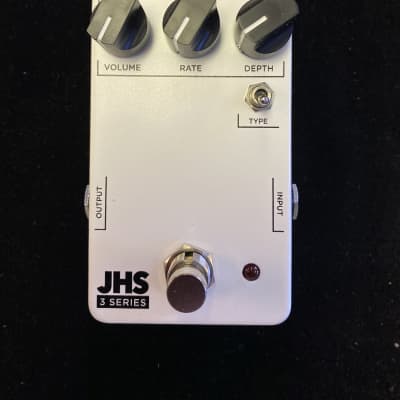JHS 3 Series Harmonic Trem image 1