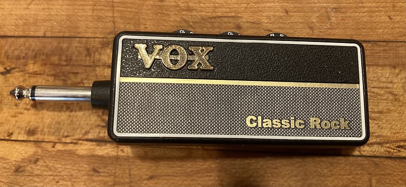 Vox amPlug 2 Classic Rock Guitar Headphone Amp with case and 2